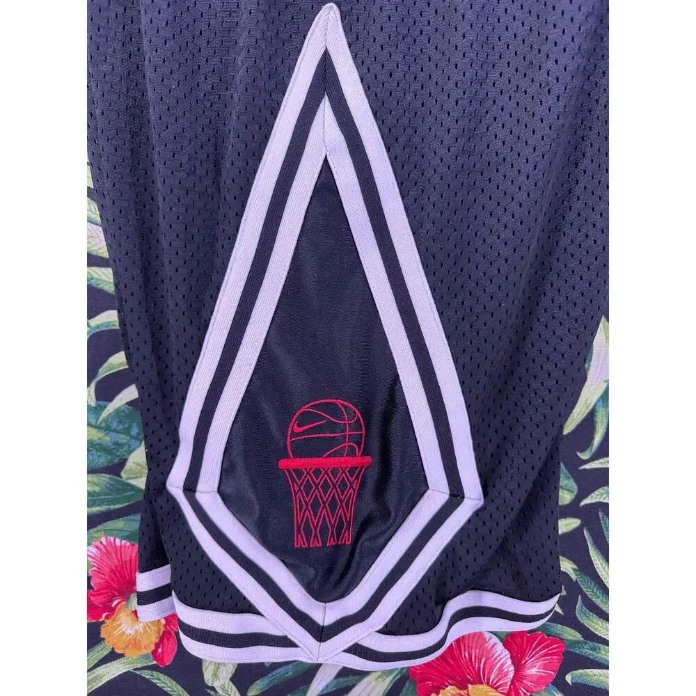 Vintage 20s Tag Nike Diamond Black Shorts Size L 14/16 Youth